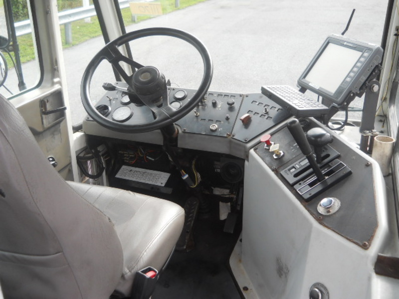 jockey truck