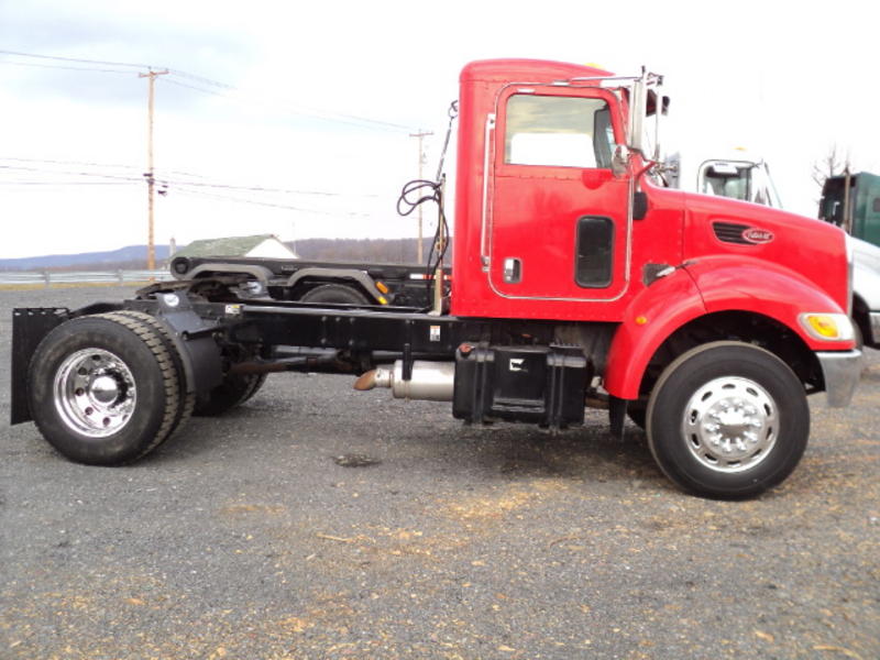 Single Axle Peterbilt Trucks Pictures to Pin on Pinterest ...