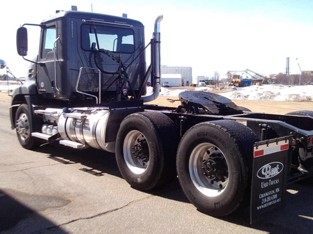 MACK GRAIN SILAGE TRUCK FOR SALE 12472