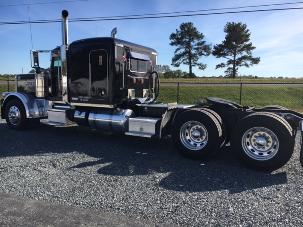 Used 2016 Peterbilt 389 Tandem Axle Sleeper For Sale In De 1300