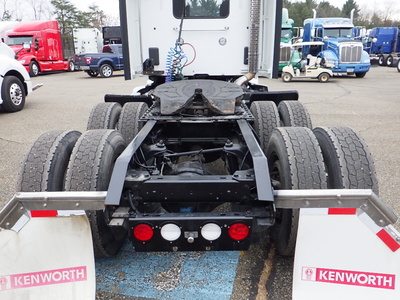 USED 2016 KENWORTH T 680 TANDEM AXLE DAYCAB TRUCK #1336-8