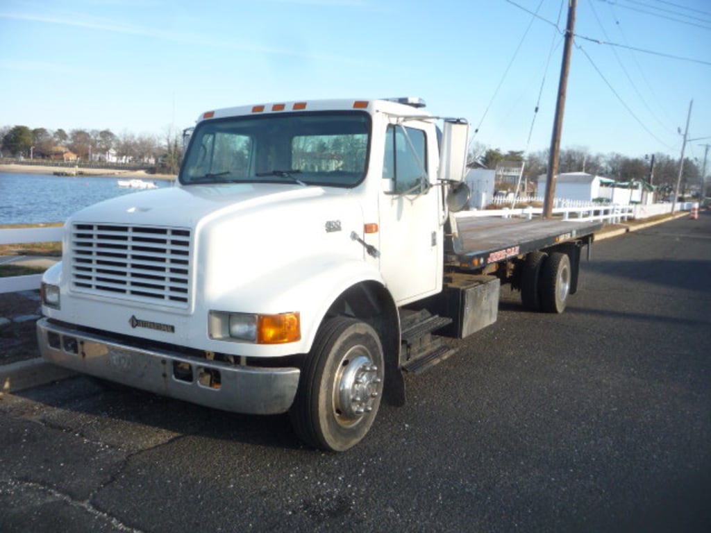 USED 2000 INTERNATIONAL 4700 ROLLBACK TOW TRUCK FOR SALE IN NJ 11120
