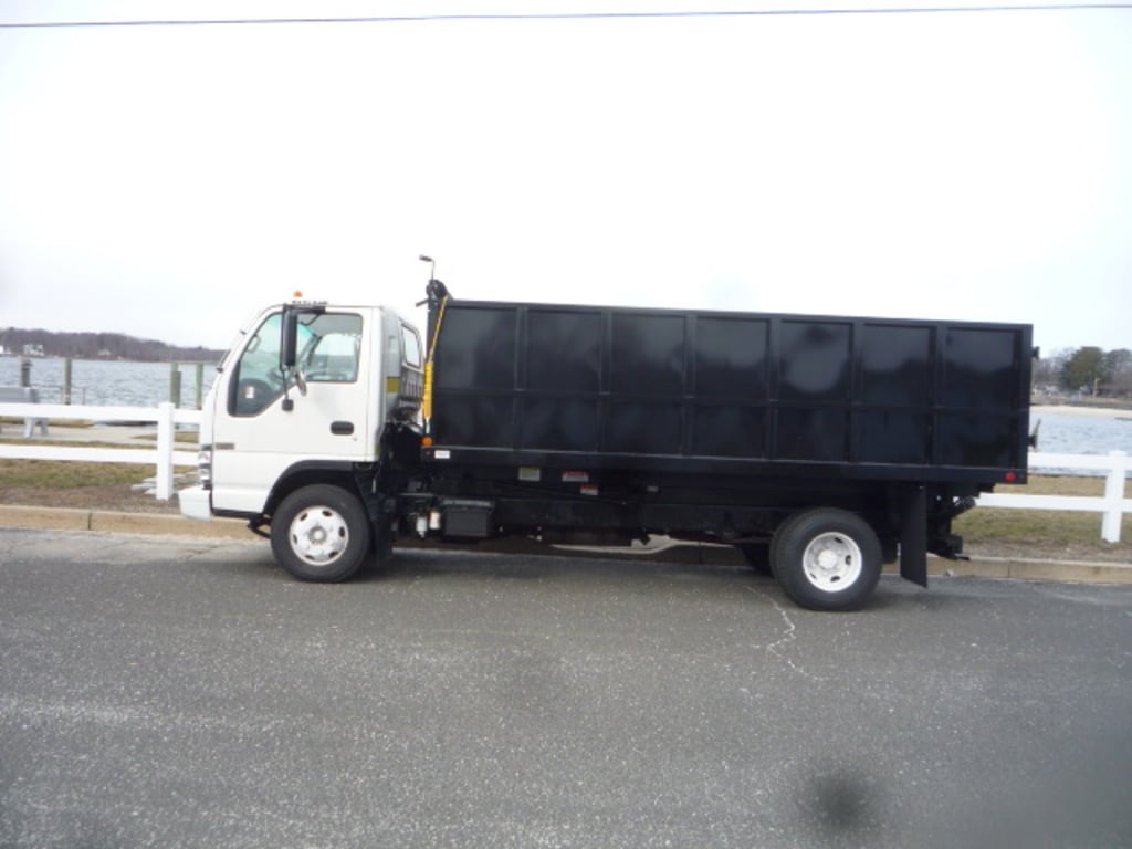 USED 2007 ISUZU NPR DUMP TRUCK FOR SALE IN NJ 11133