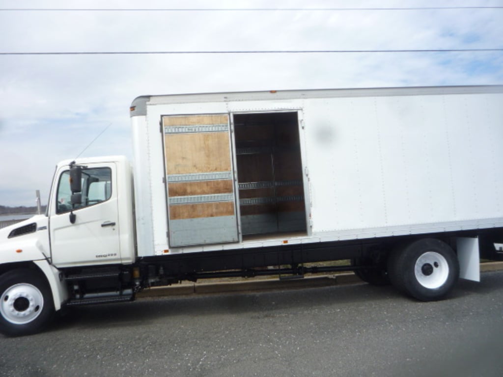 USED 2010 HINO 338 BOX VAN TRUCK FOR SALE IN NJ 11155