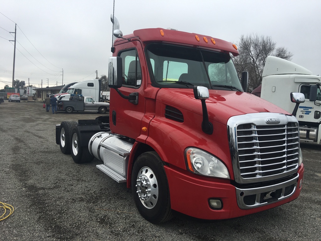 2014 FREIGHTLINER CASCADIA Daycab
