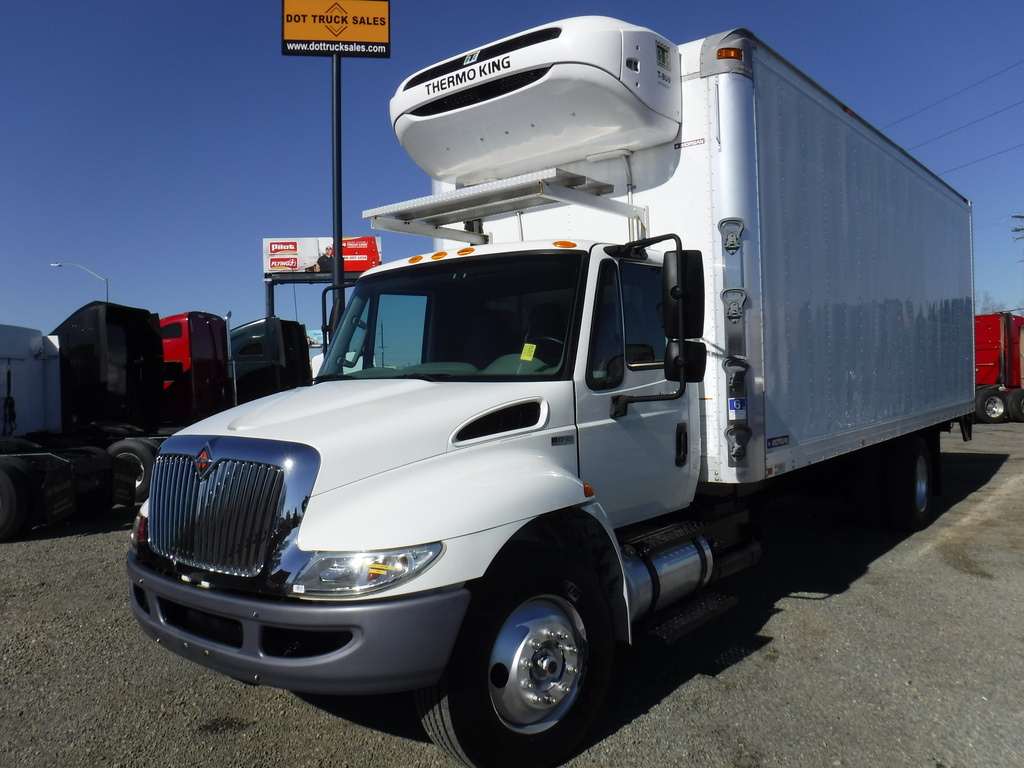 2012 INTERNATIONAL 4300M7 Box Van Truck