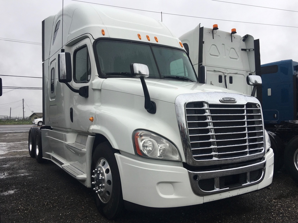 2013 FREIGHTLINER CASCADIA Sleeper