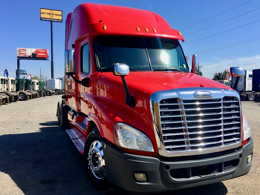 2012 FREIGHTLINER CASCADIA Sleeper