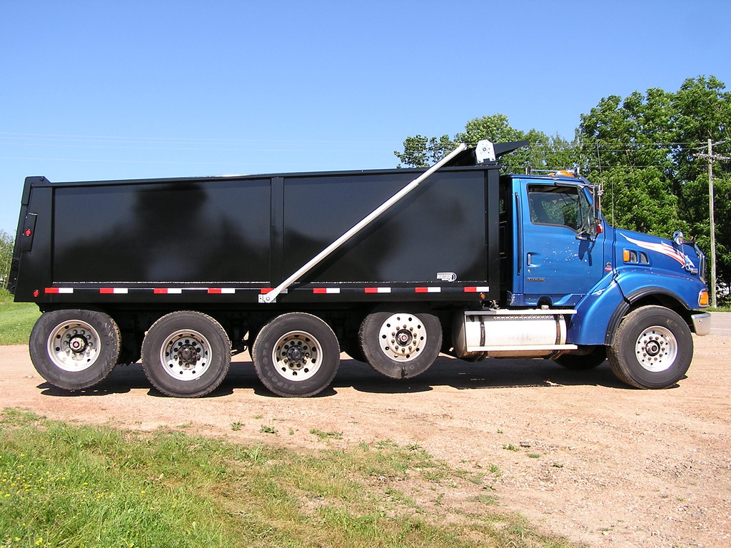 Asphalt Pavers For Sale >> USED 2000 STERLING LT9522 FOR SALE #1644 Asphalt Pavers For Sale >> USED 2000 STERLING LT9522 FOR SALE #1644