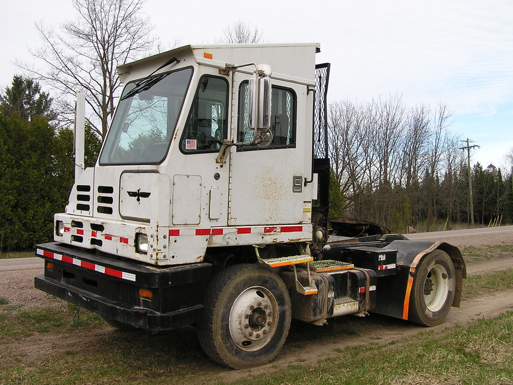 jockey truck