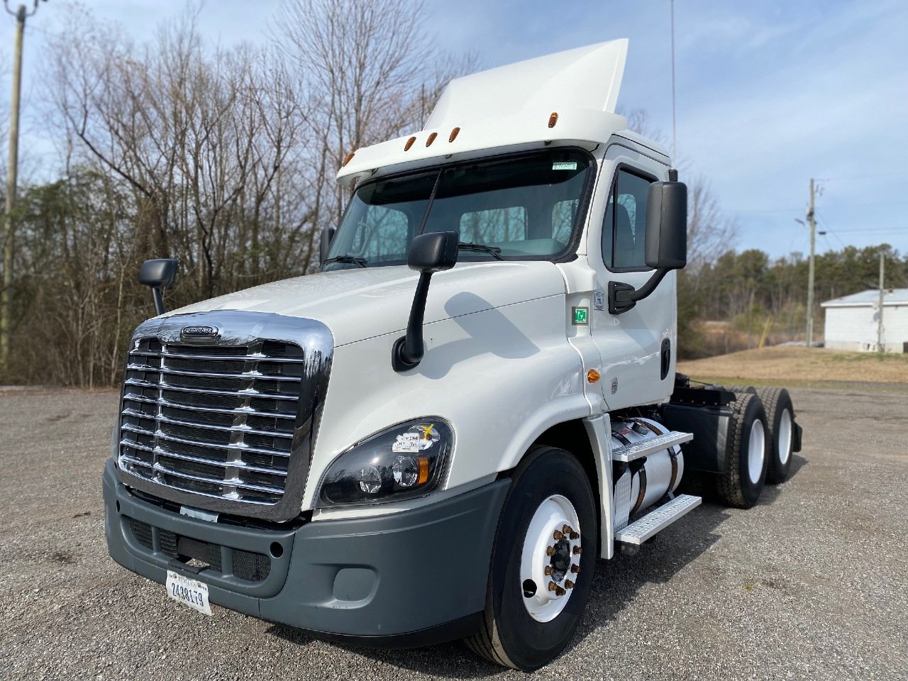 USED 2017 FREIGHTLINER CASCADIA TANDEM AXLE DAYCAB TRUCK #15167