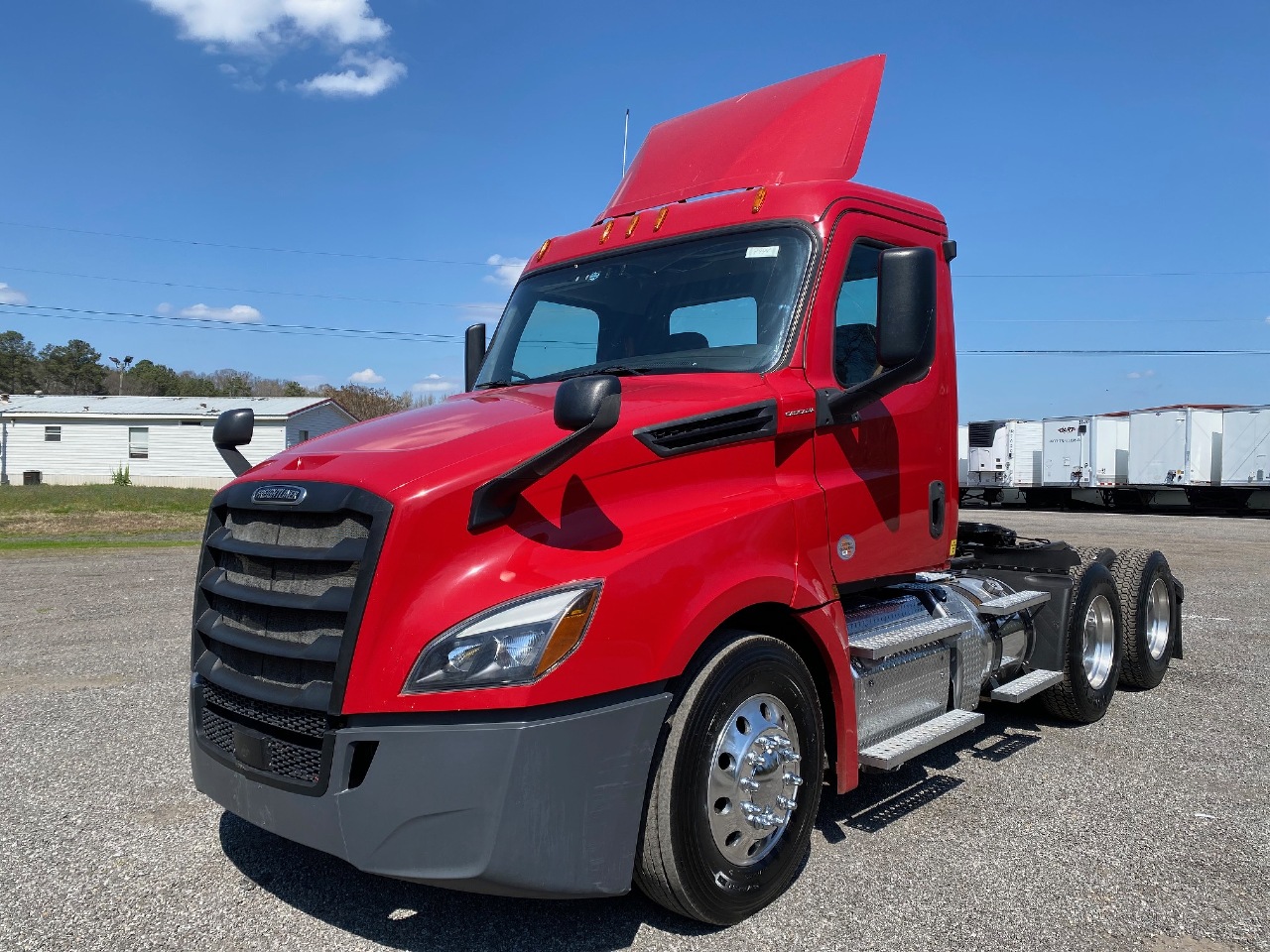 USED 2018 FREIGHTLINER CASCADIA TANDEM AXLE DAYCAB TRUCK #15241