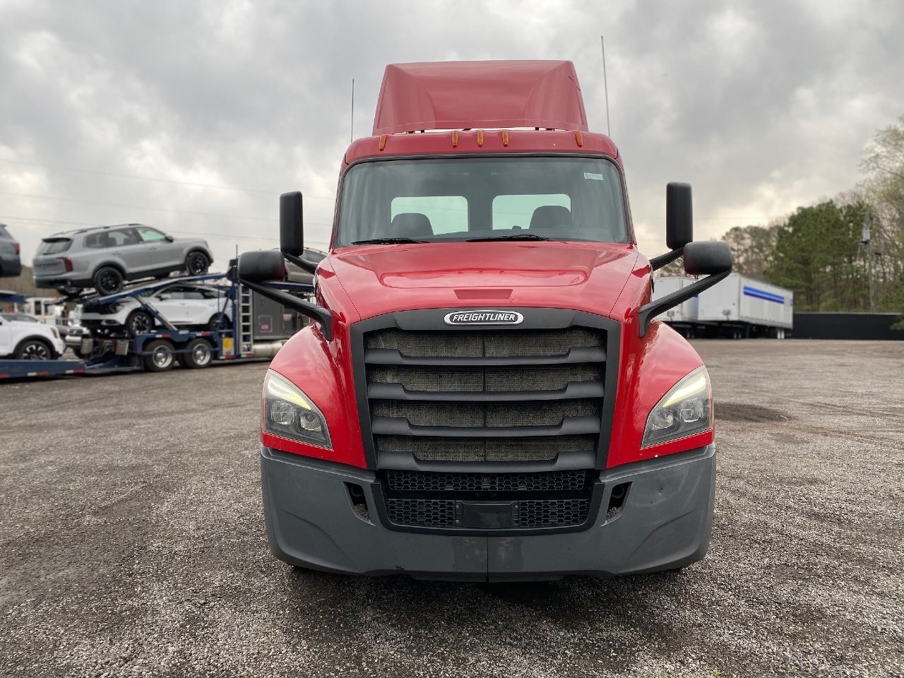 USED 2018 FREIGHTLINER CASCADIA TANDEM AXLE DAYCAB TRUCK #15242