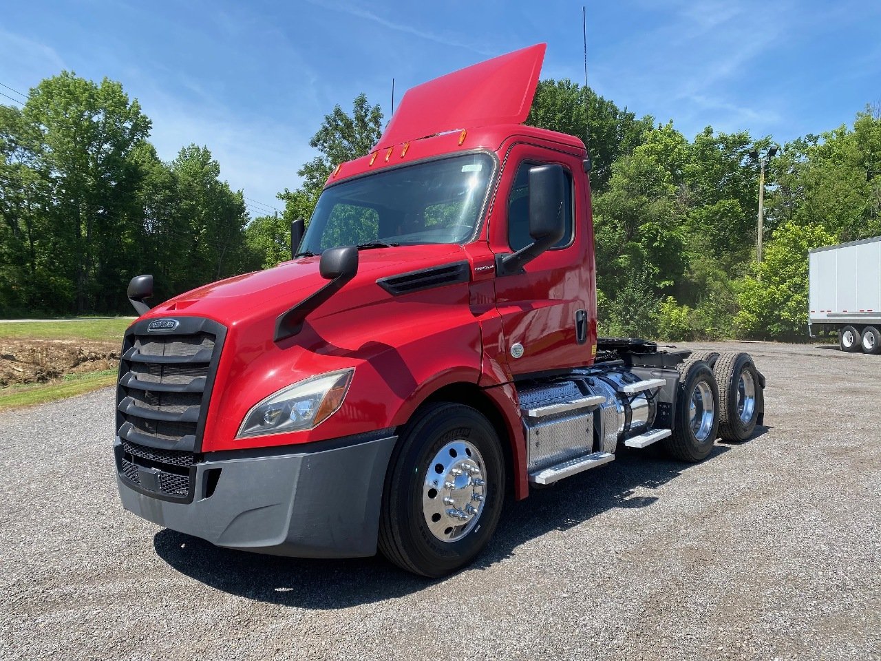 USED 2018 FREIGHTLINER CASCADIA TANDEM AXLE DAYCAB TRUCK #15257