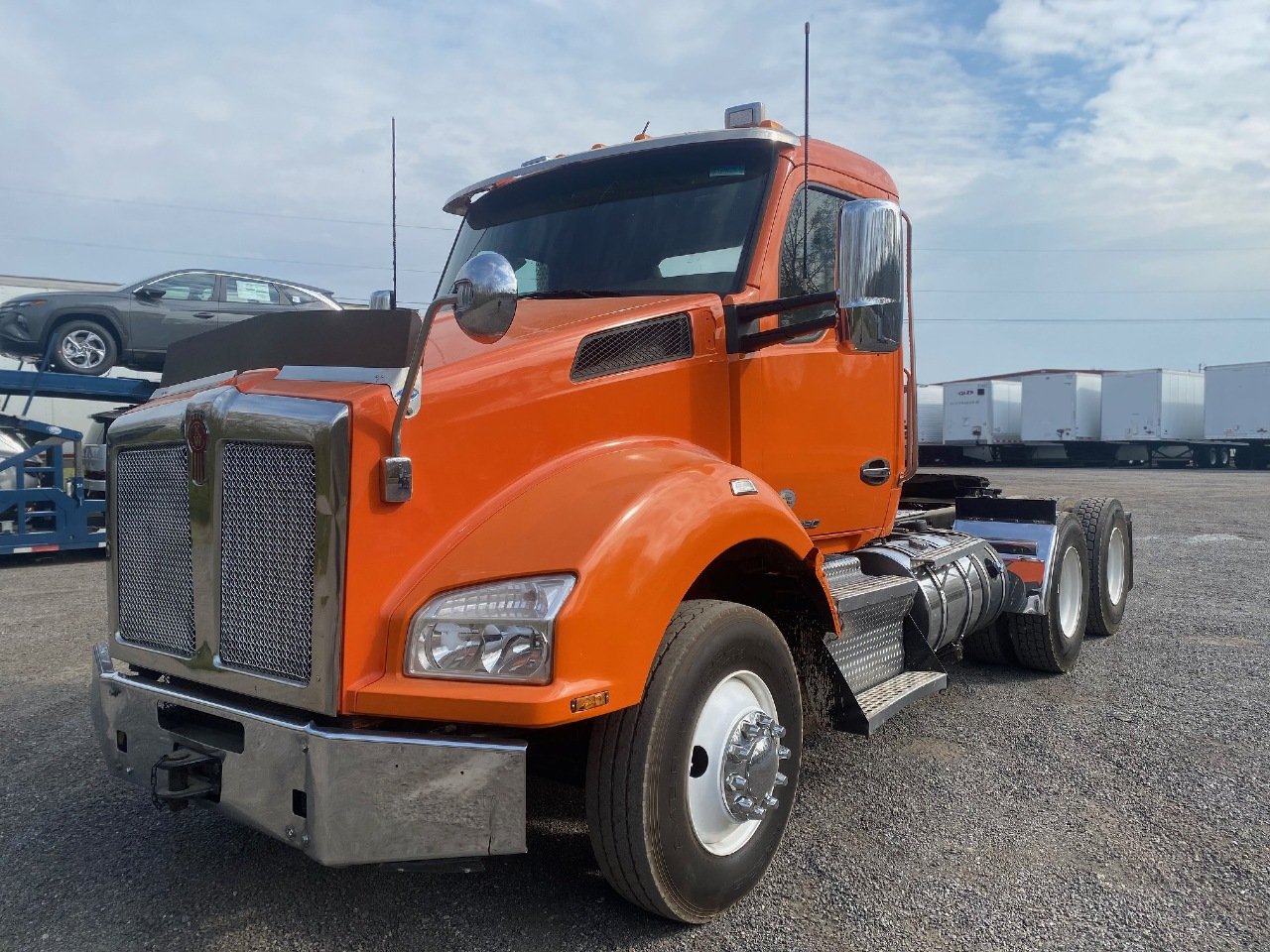 USED 2018 KENWORTH T880 TANDEM AXLE DAYCAB TRUCK #15281