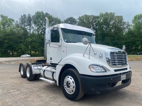 USED 2012 FREIGHTLINER COLUMBIA TANDEM AXLE DAYCAB TRUCK #15341-3