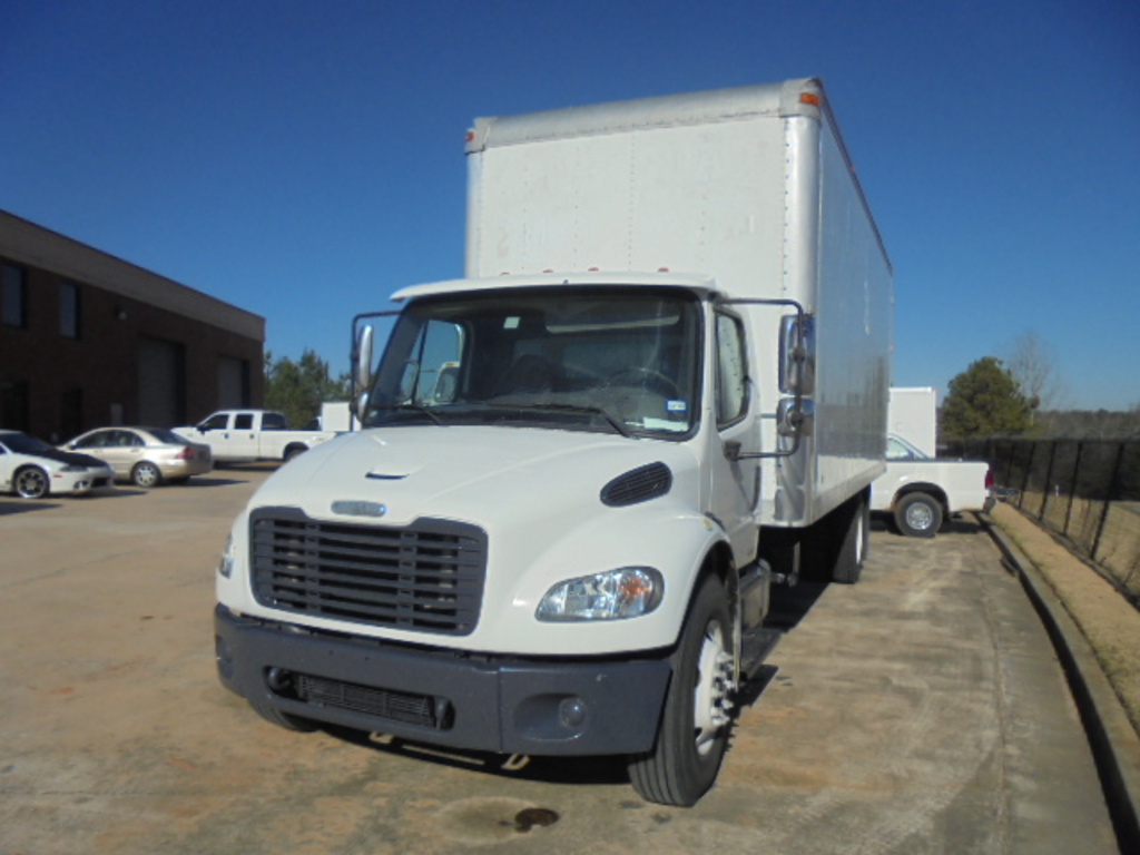 2007 FREIGHTLINER Business Class M-2 Box Van Truck