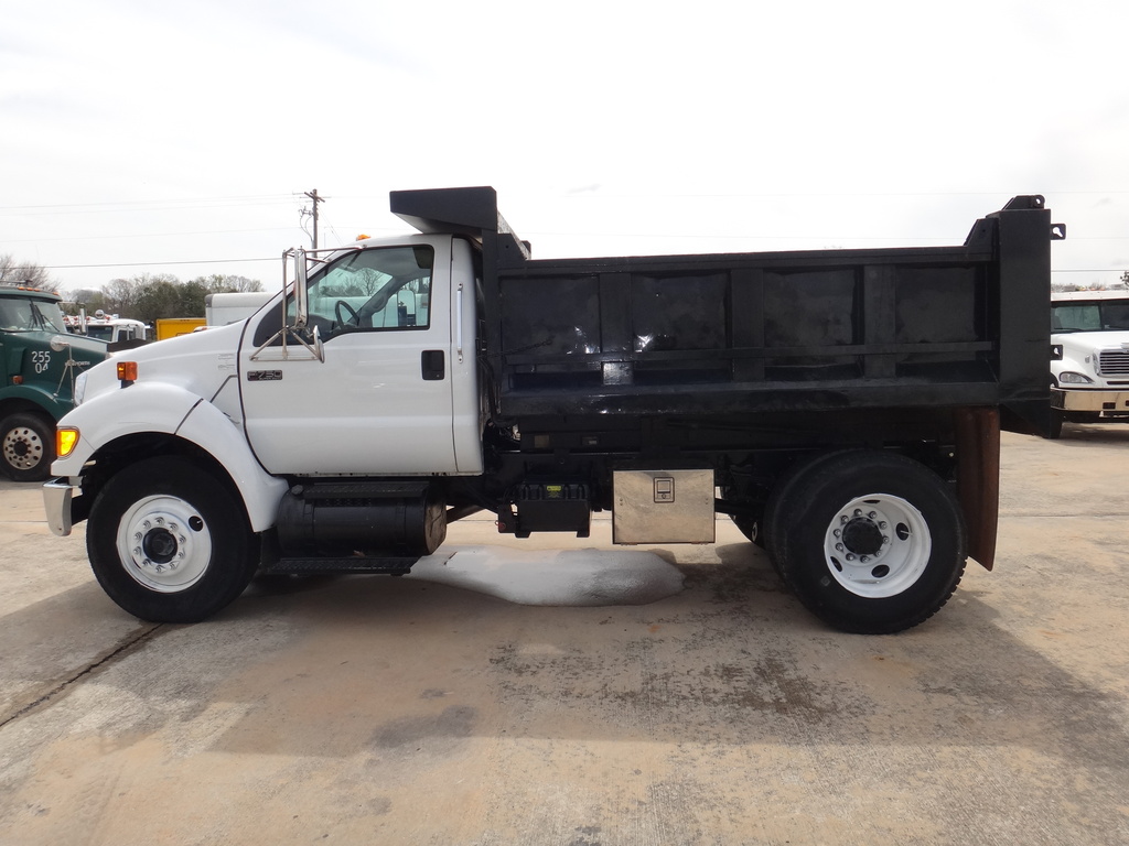 2008 FORD F750 Medium DutyTruck