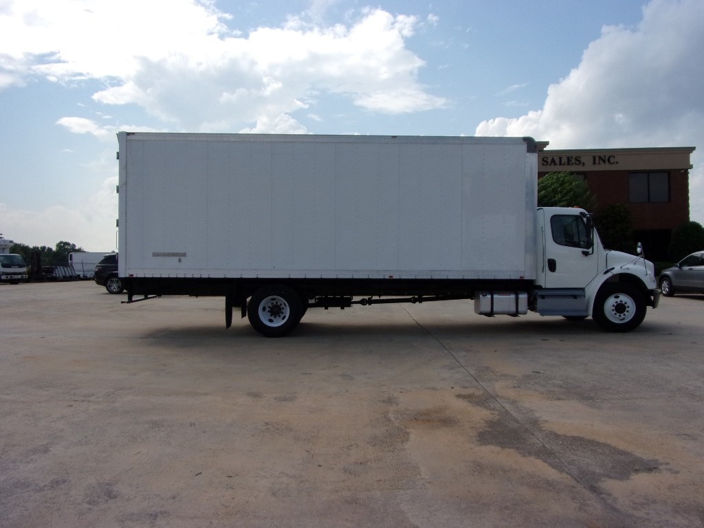 2013 FREIGHTLINER M2 Box Van Truck