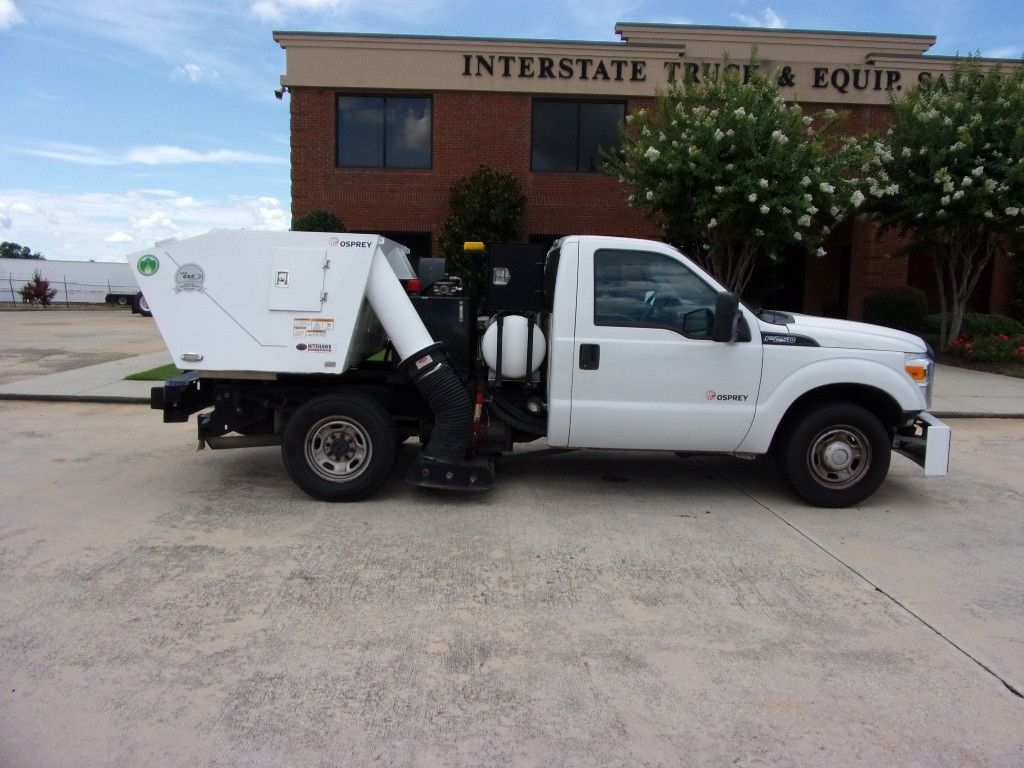 2013 FORD 250 Super Duty Sweeper Truck