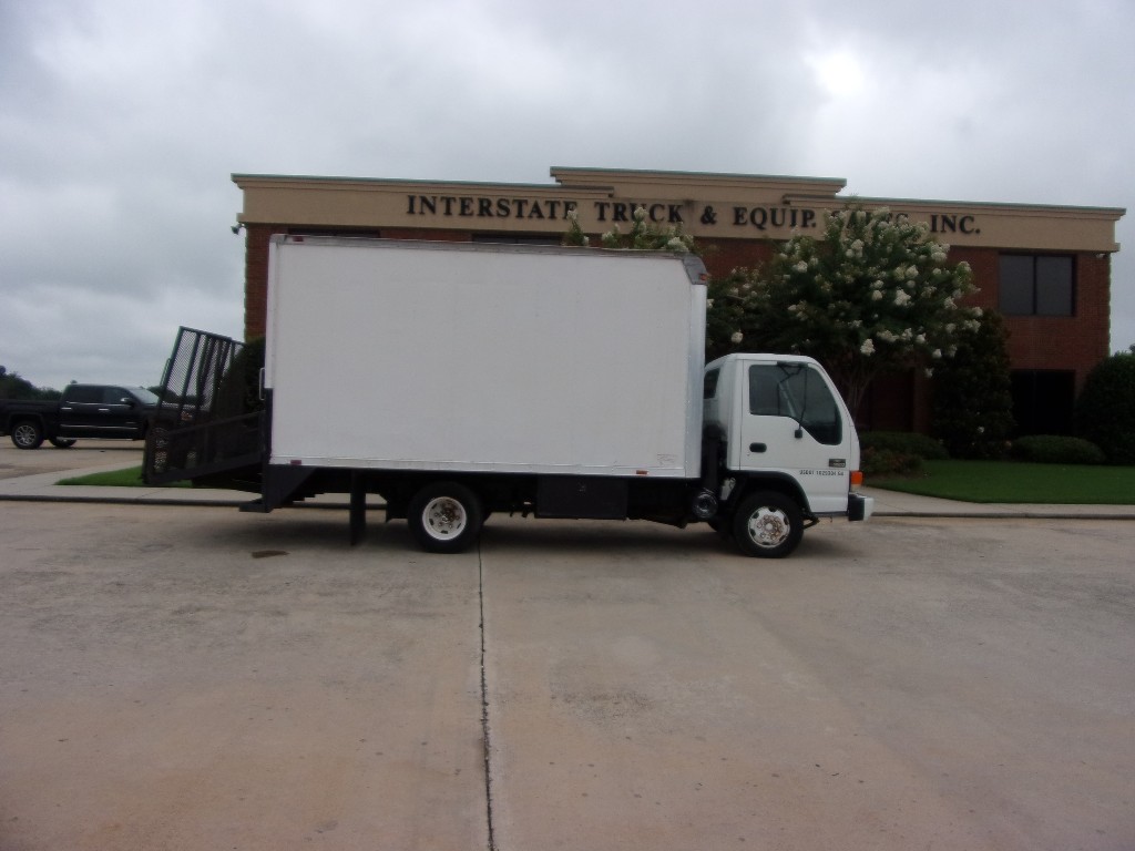 2002 GMC W3500 Box Van Truck