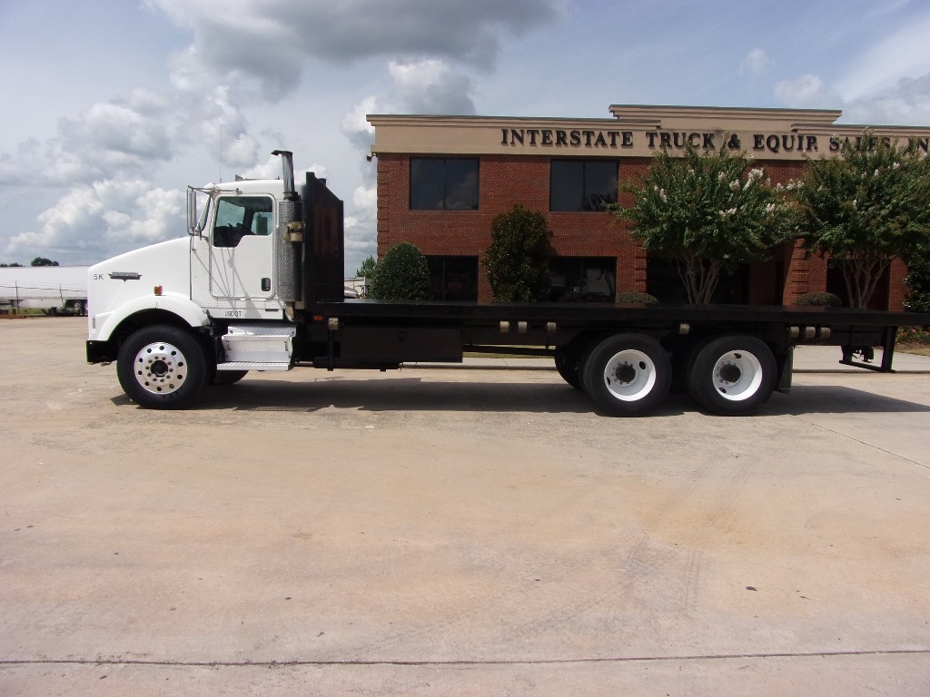 2005 KENWORTH T800 Flatbed Truck