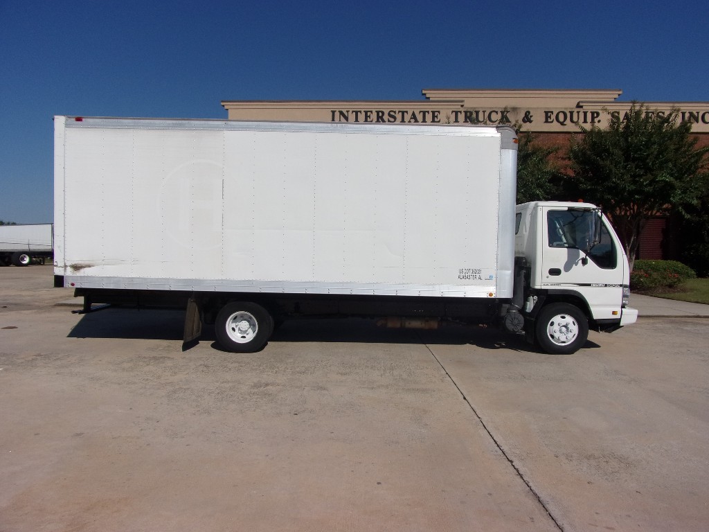 2006 ISUZU NPR Landscape Truck