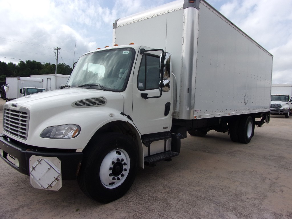 2012 FREIGHTLINER M2 Box Van Truck