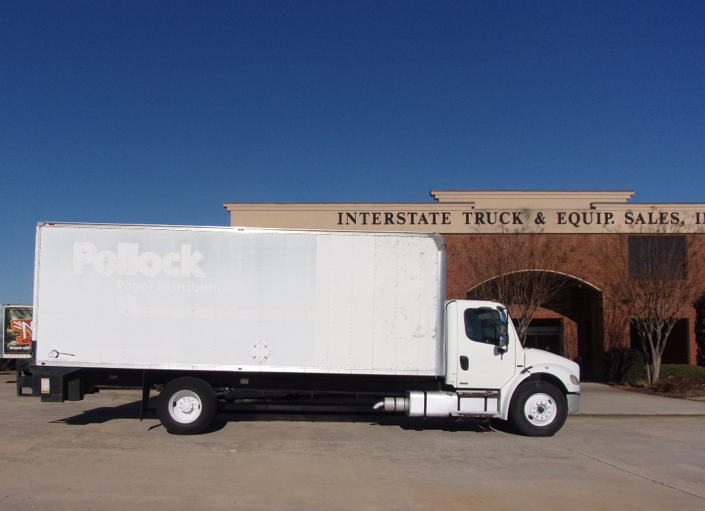 2006 FREIGHTLINER M2 Box Van Truck