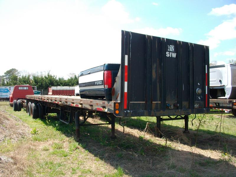 1980 FRUEHAUF PB-F2-40 Flatbed Trailer