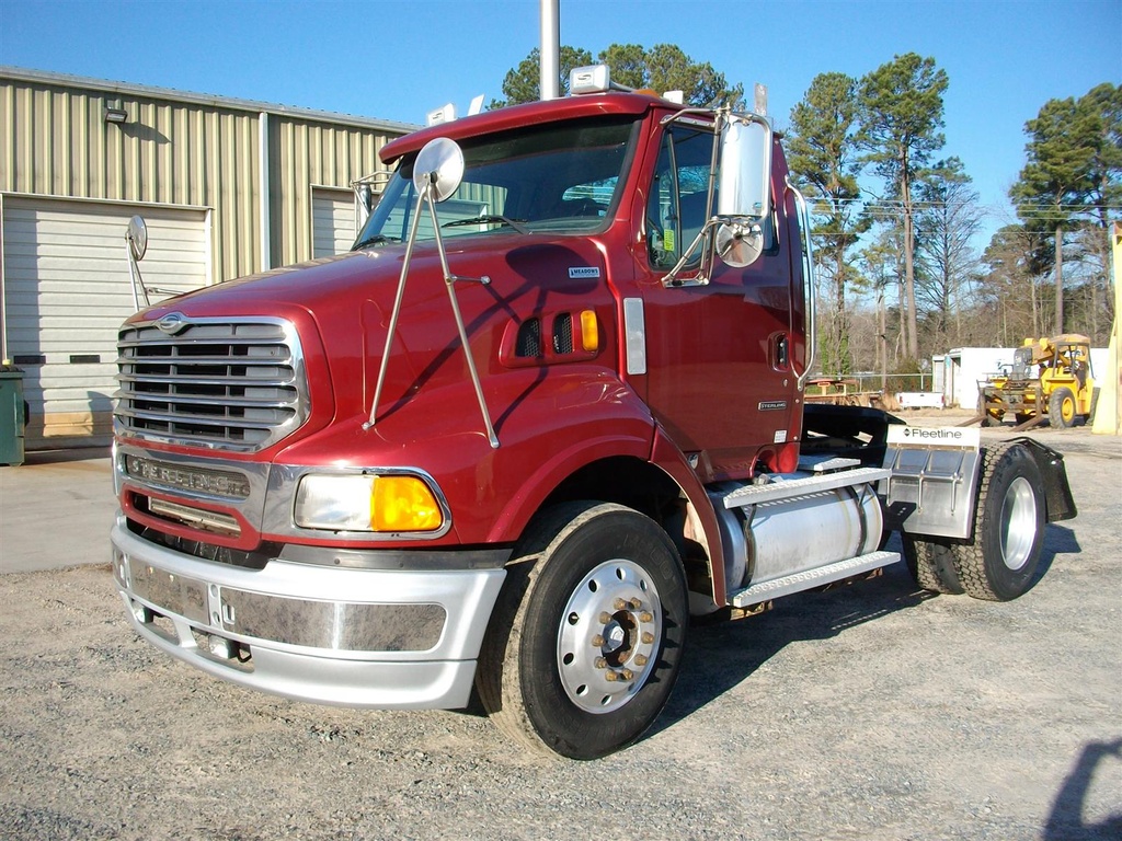 2001 STERLING A9500 Single Axle Daycab