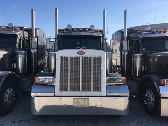 2004 Peterbilt 379 Sleeper For 4389 Used 2004 Peterbilt 379 Sleeper Truck 4389