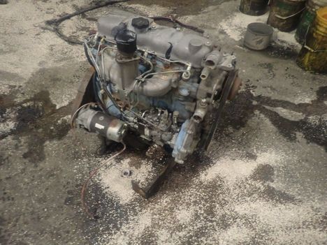 USED TOYOTA 2J DIESEL COMPLETE ENGINE TRUCK PARTS #13285-1