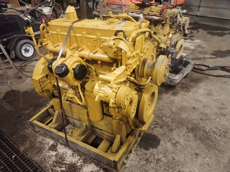 USED CAT 3126 COMPLETE ENGINE TRUCK PARTS #13304-2