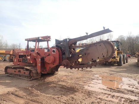 USED 2000 DITCH WITCH HT150 TRENCHER EQUIPMENT #13331-4