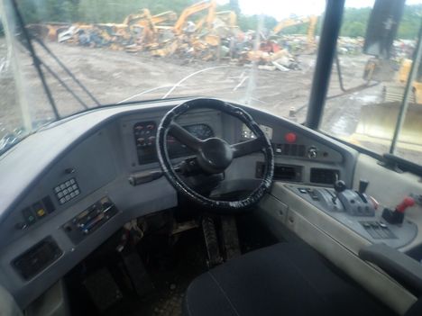USED 2003 VOLVO A40D ARTICULATED HAULER EQUIPMENT #13432-10