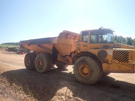 USED 2004 VOLVO A40D ARTICULATED HAULER EQUIPMENT #13456-4