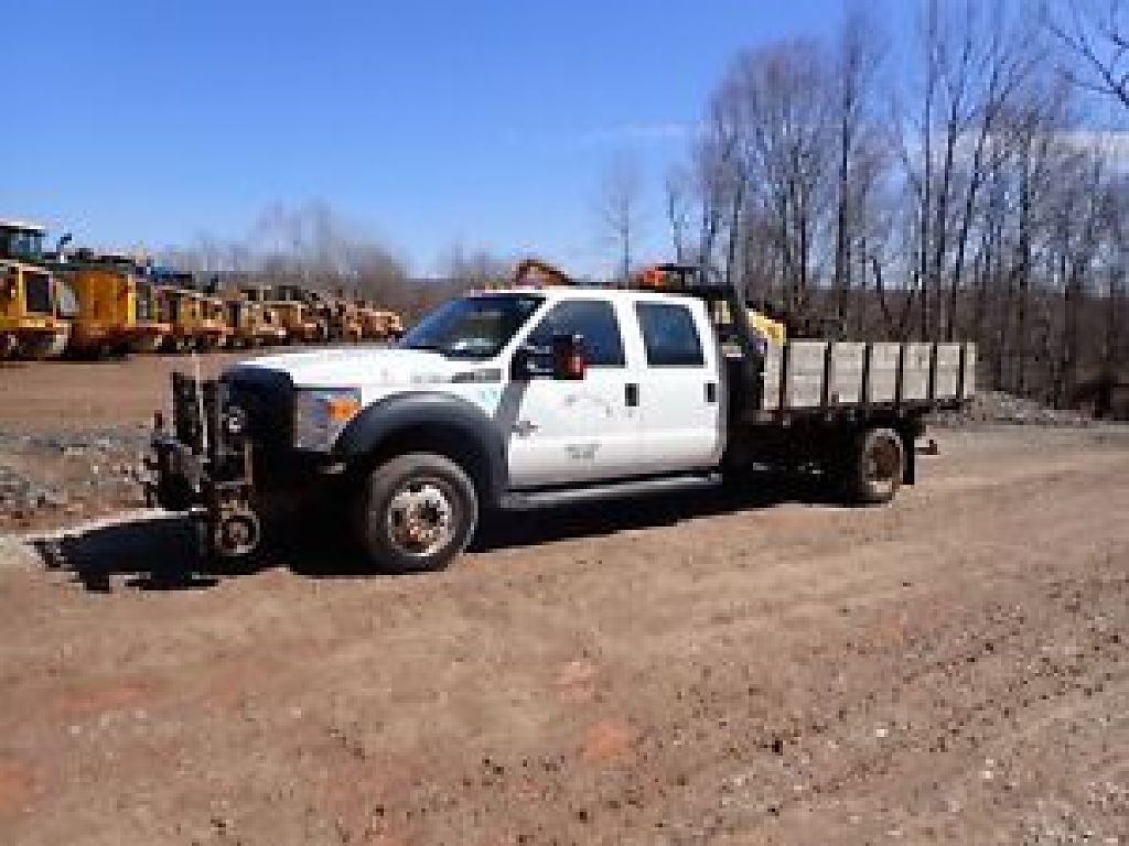 USED 2015 FORD F550 FLATBED TRUCK #14142