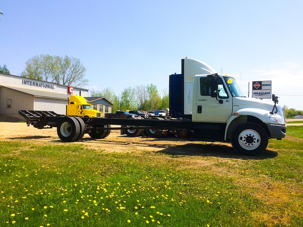 USED 2013 INTERNATIONAL 4300 CAB CHASSIS TRUCK #1082-3