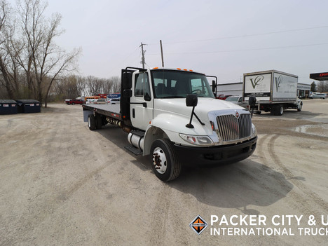 USED 2016 INTERNATIONAL 4300 FLATBED TRUCK #1470-2