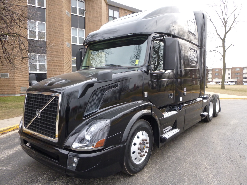 2017 Volvo 780 Tandem Axle Sleeper For 10334 Used 2017 Volvo Vnl64t780 Tandem Axle Sleeper Truck 12219