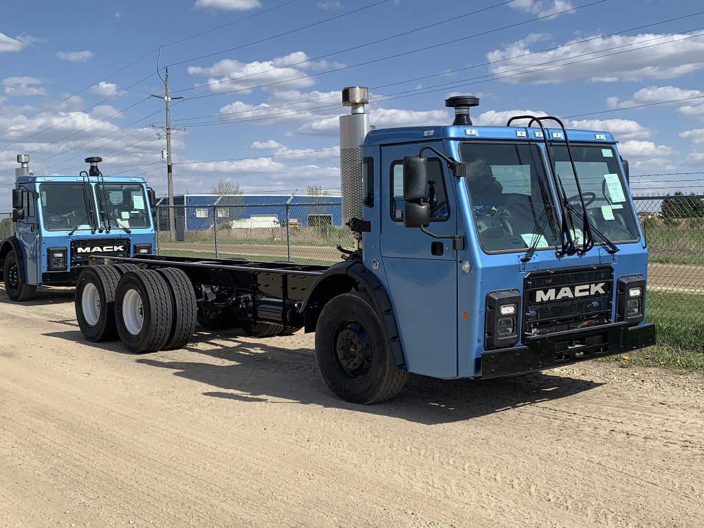 NEW 2021 MACK LR CAB CHASSIS TRUCK #1680