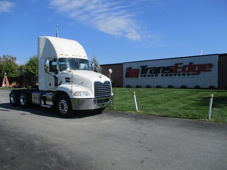 USED 2018 MACK CXU613 TANDEM AXLE DAYCAB TRUCK #1786-1