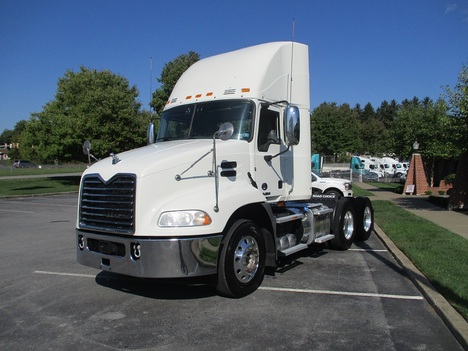 USED 2018 MACK CXU613 TANDEM AXLE DAYCAB TRUCK #1786-2