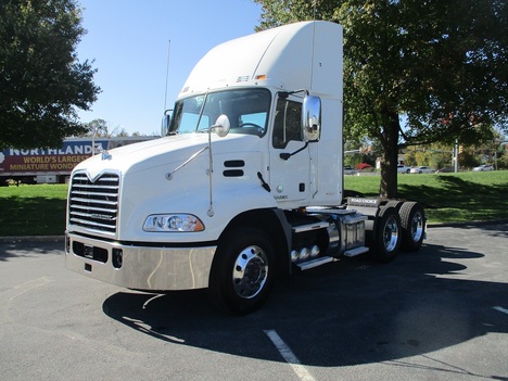 USED 2018 MACK CXU613 TANDEM AXLE DAYCAB TRUCK #1790-2