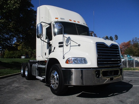 USED 2018 MACK CXU613 TANDEM AXLE DAYCAB TRUCK #1790-5