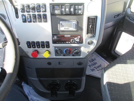 USED 2018 MACK CXU613 TANDEM AXLE DAYCAB TRUCK #1791-18