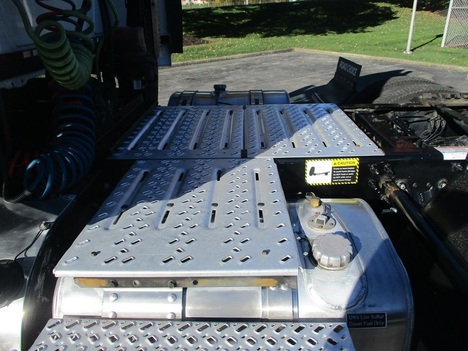 USED 2018 MACK CXU613 TANDEM AXLE DAYCAB TRUCK #1791-24