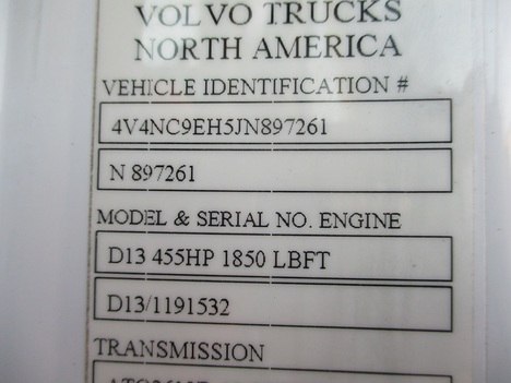 USED 2018 VOLVO VNL670 TANDEM AXLE SLEEPER TRUCK #1808-14