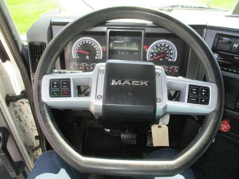 USED 2019 MACK ANTHEM 64T 48 TANDEM AXLE SLEEPER TRUCK #1829-31